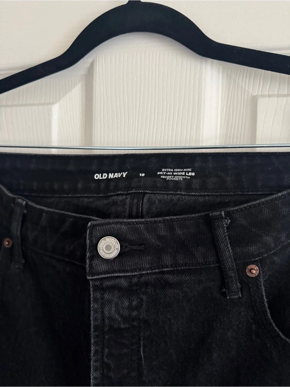 Extra High-Rise Sky-Hi Wide Leg Jeans in Black | Old Navy, Size 18